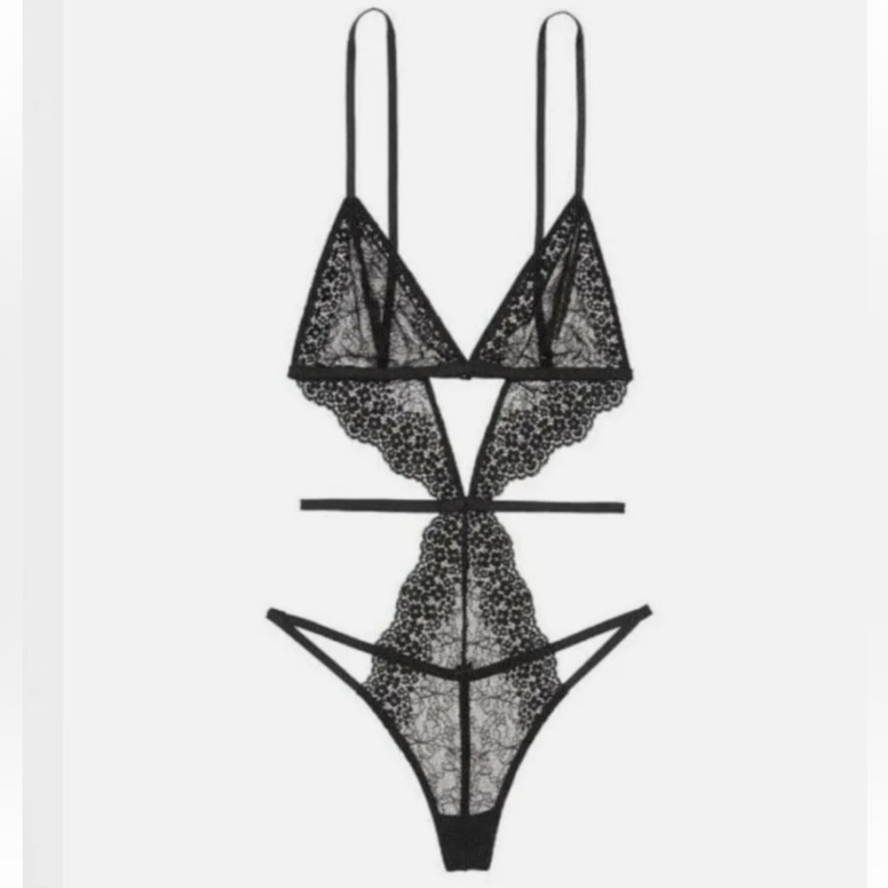 VICTORIA SECRET VERY SEXY STRAPY BLACK LACE TEDDY LINGERIE